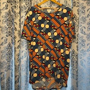 LULAROE Irma Top in XXS